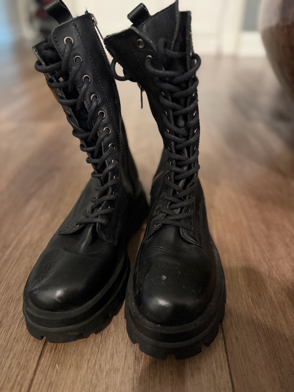 Dingo Black Women's Lace-Up Combat Boots size 9